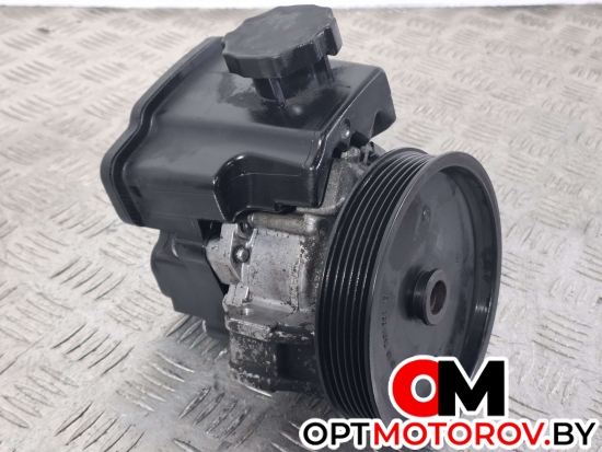 Насос гидроусилителя руля  Mercedes-Benz C-Класс W204/S204 2008 A0044667001 #1