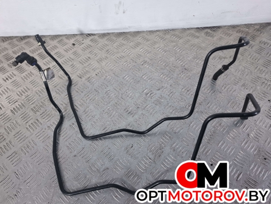 Топливная трубка  Land Rover Discovery 3 поколение 2007  #1
