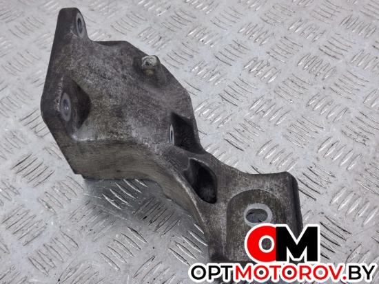 Кронштейн двигателя  Land Rover Discovery 3 поколение 2007 4H226037AA, 4H226037 #2