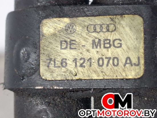 Трубка охлаждающей жидкости металлическая  Volkswagen Touareg 1 поколение 2006 7L6121070AJ, 7L6121065AD #3