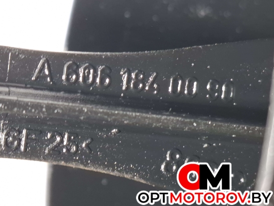 Корпус масляного фильтра  Mercedes-Benz Sprinter 1 поколение (W901-905) 2000 A6011803110, A6061840090 #3