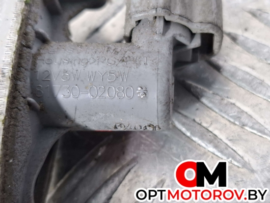 Повторитель передний левый  Toyota Auris 1 поколение 2009 8173002080 #2