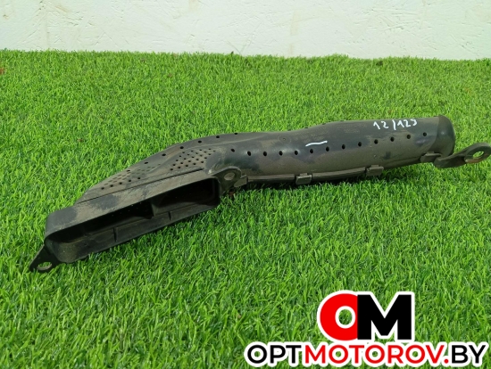 Воздухозаборник  Ford Focus 3 поколение 2012 AV619E635BD #1