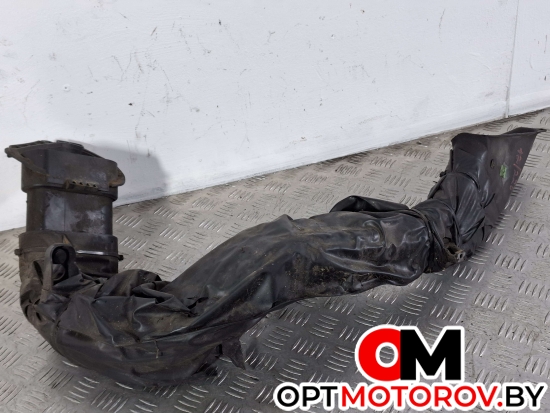 Воздухозаборник  Opel Insignia 1 поколение (A) 2009 55561770 #2