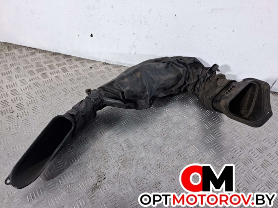 Воздухозаборник  Opel Insignia 1 поколение (A) 2009 55561770 #3