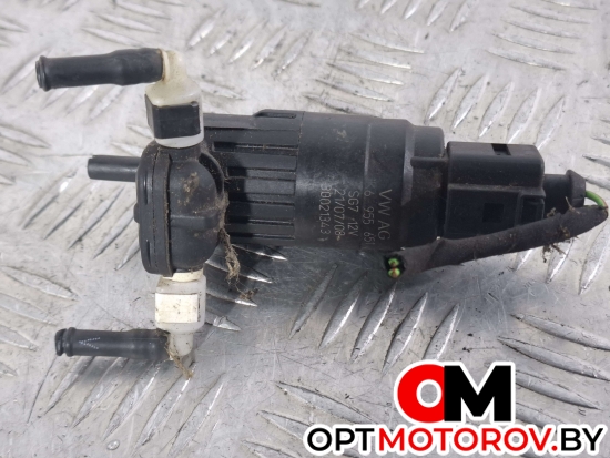 Насос (моторчик) омывателя стекла  Volkswagen Tiguan 1 поколение 2008 1K6955651 #1