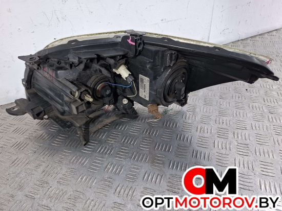 Фара правая  Toyota Auris 1 поколение 2008 8111002480, 89901945, 89901359 #4