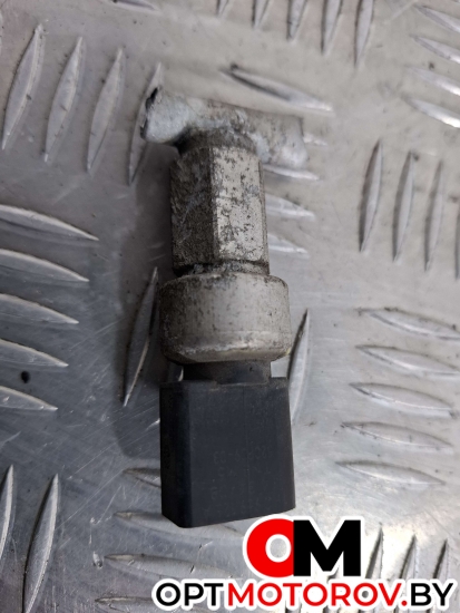 Усилитель бампера переднего  Volkswagen Golf 6 поколение 2009 1K0959126A #2