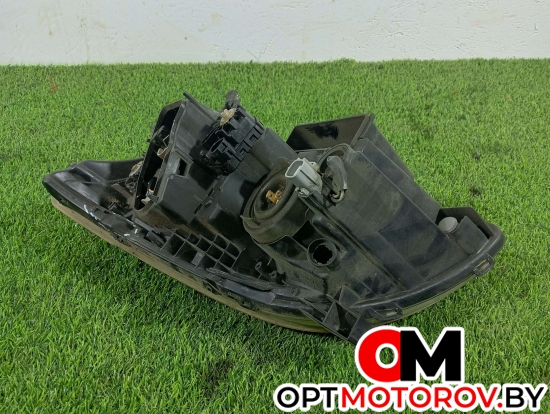Передняя панель (телевизор)  Toyota Avensis 2 поколение (T250) 2004 8113005162 #4