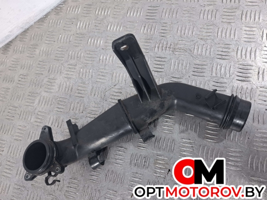 Патрубок интеркулера  Opel Insignia 1 поколение (A) 2010 13240176 #1