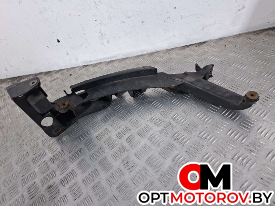Крепление фары правой  Audi A3 8P/8PA [2-й рестайлинг] 2010 8P0805608 #3