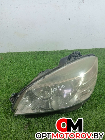 Фара правая  Mercedes-Benz C-Класс W204/S204 2010 А2048200561 #1