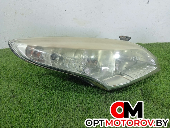 Фара правая  Renault Megane 3 поколение 2010 260100018R #1