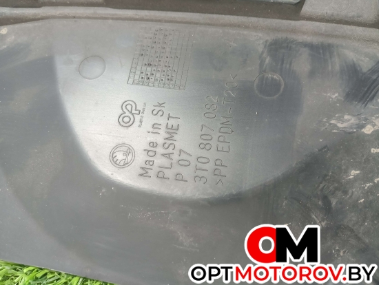 Накладка замка капота  Skoda Superb 2 поколение 2010 3T0807082 #3
