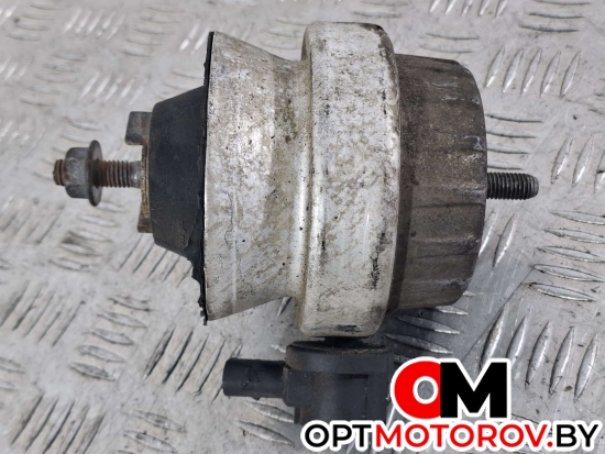 Кронштейн двигателя  Audi A6 4F/C6 2005 4F0199379G, 4F0199379 #2