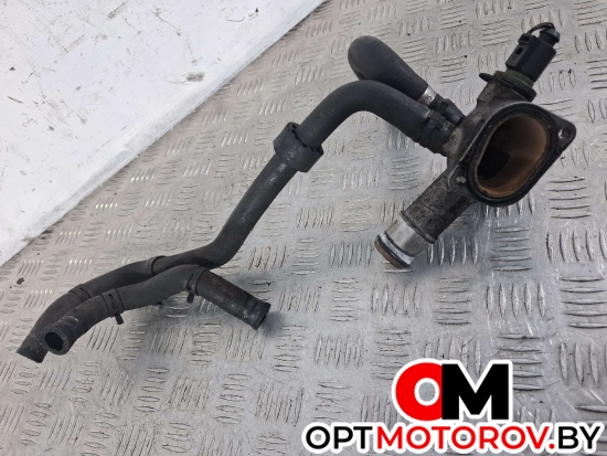 Фланец (тройник) системы охлаждения  Volkswagen Passat B5 [рестайлинг] 2005 038121133A #2