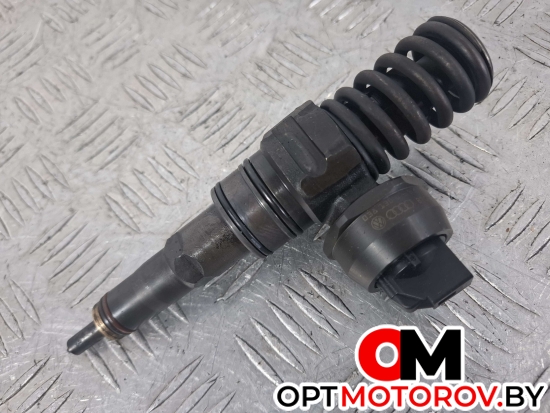 Форсунка топливная  Audi A4 B7 2008 038130073BJ, 0414720229 #1