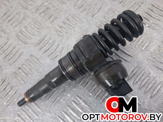 Форсунка топливная  Audi A4 B7 2008 038130073BJ, 0414720229 #2
