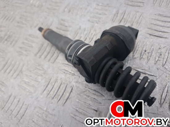 Форсунка топливная  Volkswagen Passat B5 [рестайлинг] 2005 038130073AJ, 0434720037 #1