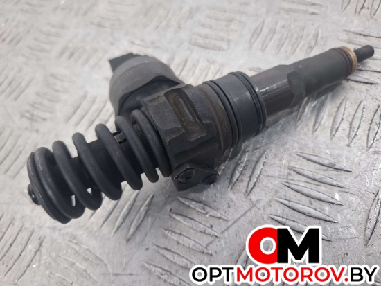 Форсунка топливная  Volkswagen Passat B5 [рестайлинг] 2005 038130073AJ, 0434720037 #2