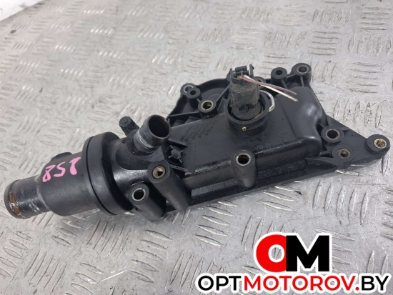 Корпус термостата  Renault Megane 3 поколение 2010 8200023915, 8200158269, 8200453422 #1