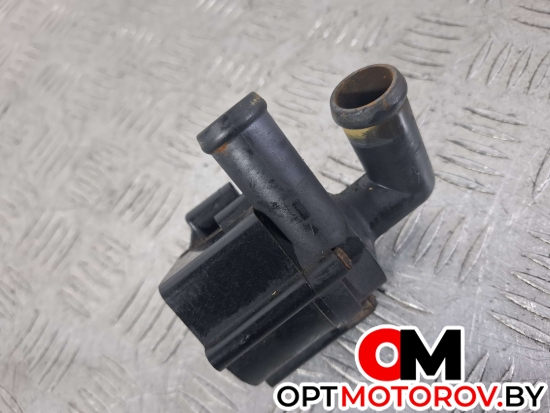 Насос антифриза дополнительный  Volkswagen Passat B6 2009 5N0965561 #1