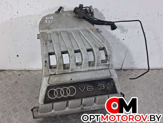 Впускной коллектор  Audi TT 8N 2003 022133203G           #1