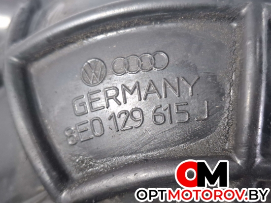 Патрубок воздушного фильтра  Audi A4 B7 2006 8E0129615J           #2