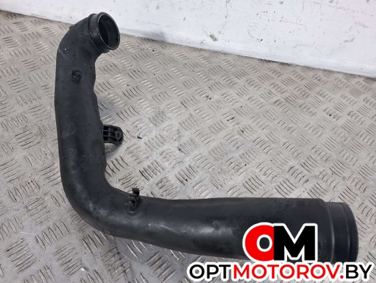 Воздуховод турбокомпрессора  Volkswagen Golf 5 поколение 2006 1K0129654AA #4