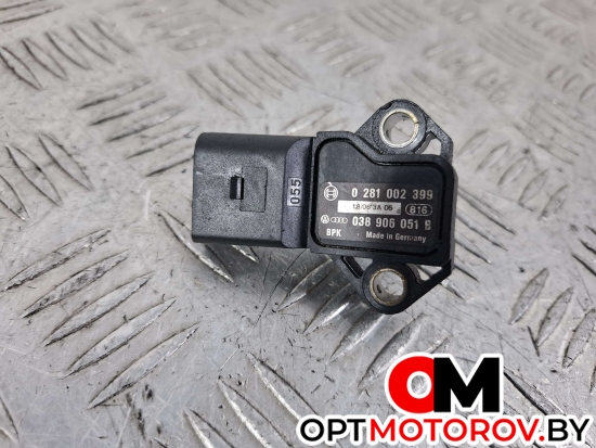 Датчик абсолютного давления  Volkswagen Golf 5 поколение 2006 0281002399, 038906051B #1