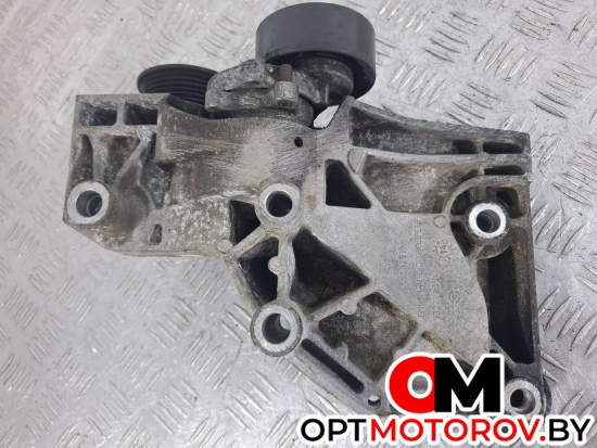 Кронштейн компрессора кондиционера  Opel Insignia 1 поколение (A) 2014 55582510 #6