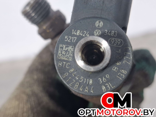 Форсунка топливная  Volkswagen Caddy 3 поколение [рестайлинг] 2014 0445110369, 03L130277J #3