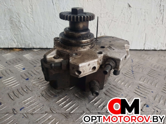 Насос ТНВД  Mercedes-Benz Vito W639 2007 A6420700201          #1