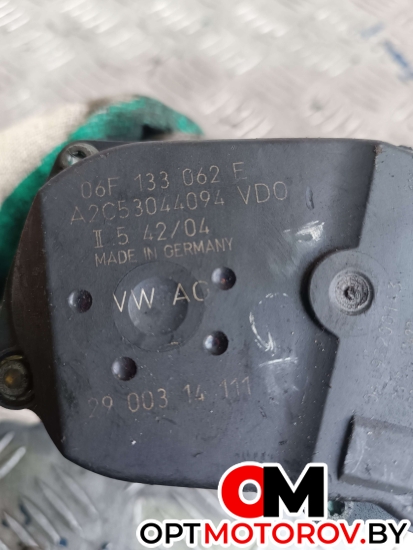Дроссельная заслонка  Audi A4 3 2009 06F133062E           #3