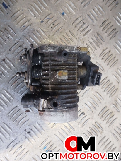 Дроссельная заслонка  Opel Omega A 1990 90352920, 0280122001 #2