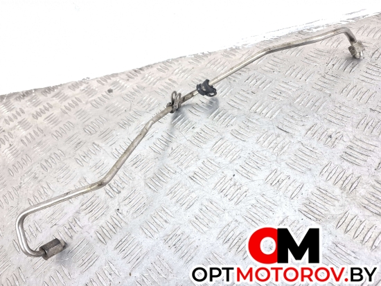 Масляная трубка турбины (подача)  Volkswagen Passat B6 2008 03L145771B #1