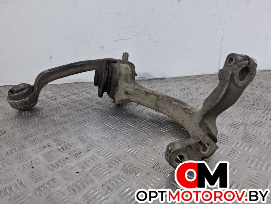 Кулак поворотный правый  Audi A8 D3/4E [рестайлинг] 2006 4E0258M #4