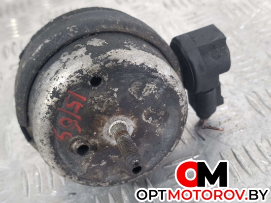 Подушка крепления двигателя  Audi A4 B6 2004 8E0199382B, 8E0199379L #4