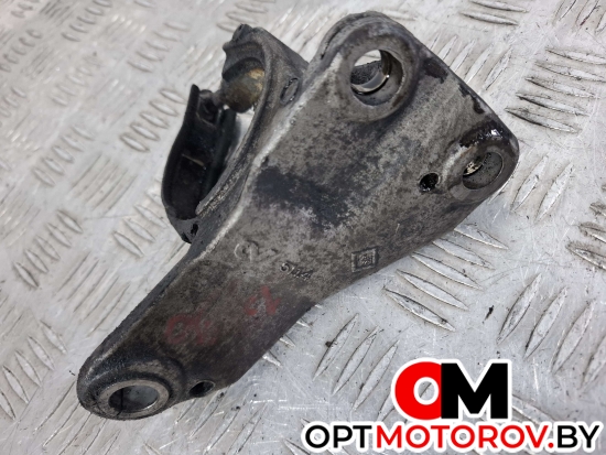 Кронштейн полуоси  Renault Clio 3 поколение 2007  #2