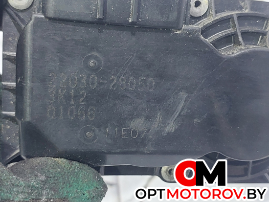 Дроссельная заслонка  Toyota Avensis 2 поколение (T250) 2004 2203028050 #3