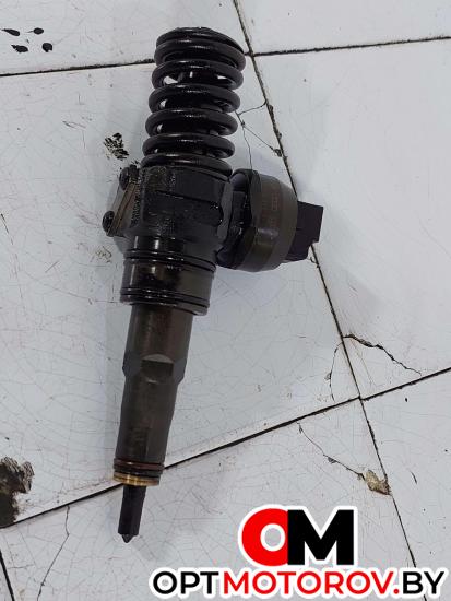 Форсунка топливная  Volkswagen Golf 5 поколение 2006 038130073AG, 0414720215 #1