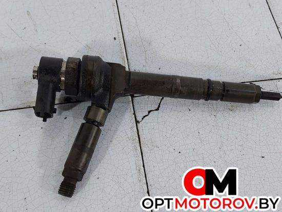 Форсунка топливная  Opel Astra G 2005 0445110118 #1