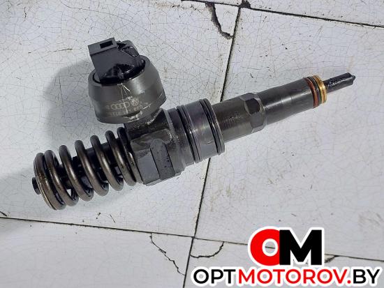 Форсунка топливная  Volkswagen Golf 5 поколение 2007 038130073BN, 0414720313 #1