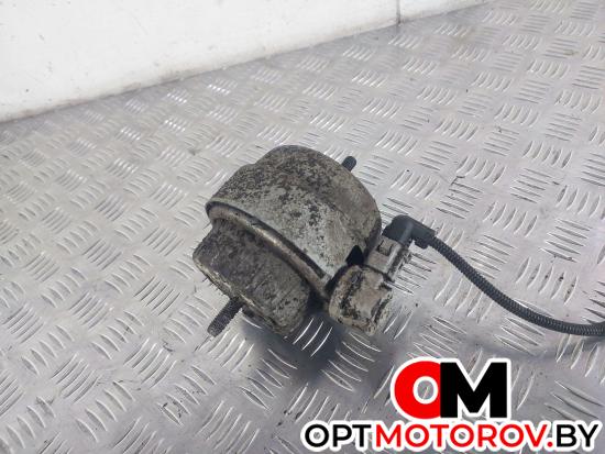 Подушка крепления двигателя  Audi A4 B7 2007 4F0199382H #1