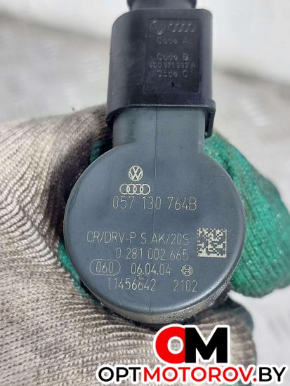 Топливная рампа  Audi A6 4F/C6 2004 059130090J, 0281002665, 057130764B #3