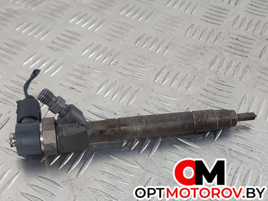 Форсунка топливная  Mercedes-Benz Vito W638 2001 0445110182, A6120700487 #1