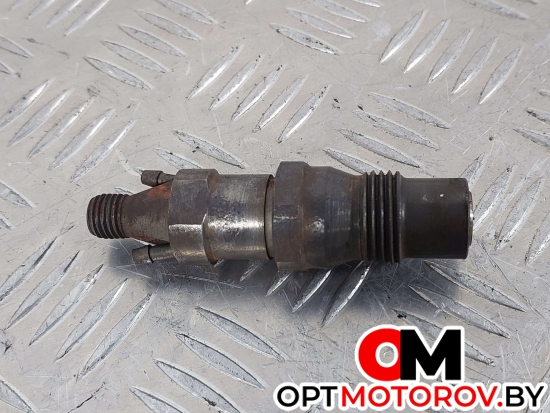 Форсунка топливная  Volkswagen Transporter T4 1996 068130202, KCA30S44 #1