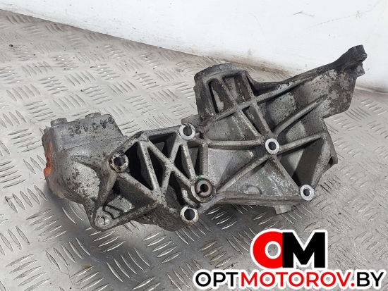 Кронштейн генератора  Volkswagen Passat B5 2000 145523D #3