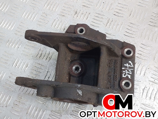 Кронштейн полуоси  Renault Master 2 поколение [рестайлинг] 2007 8200684227 #3