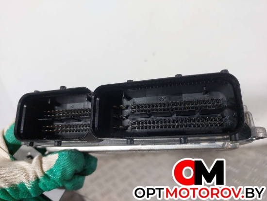 Блок управления двигателем  Audi A6 4F/C6 2007 4F0907401C, 0281013831 #3